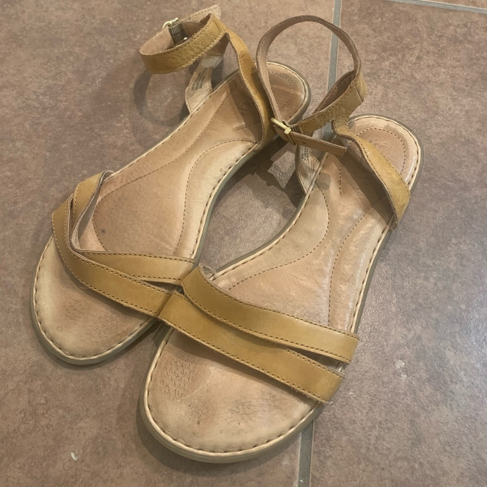 Born tan sandals